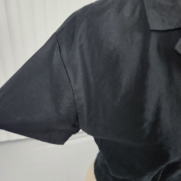 Madewell Drapey Banded-Bottom Button-Down Crop Top Black Women's Size Medium New - Picture 7 of 11